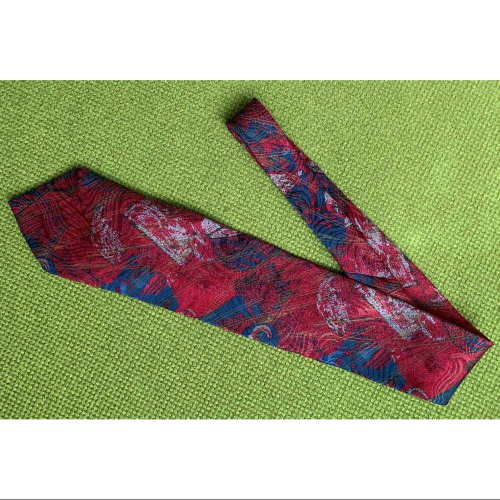 Vintage Gino Rinaldi imported silk red blue tie